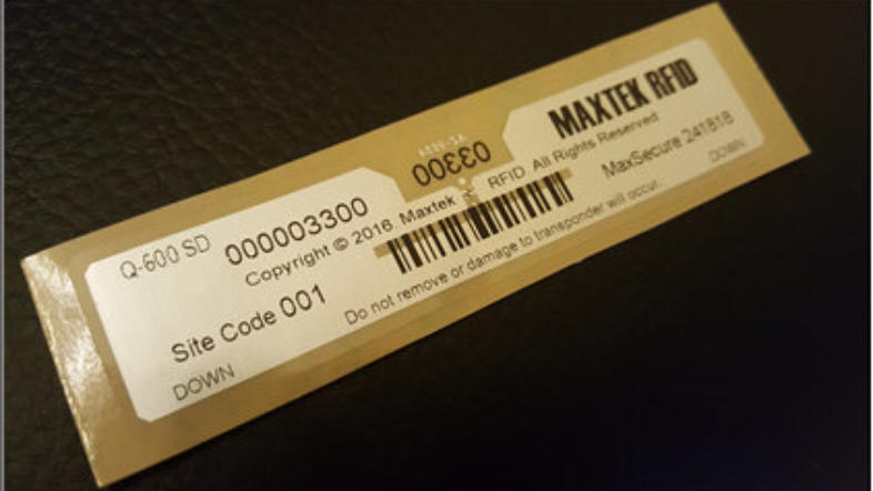 Maxtek RFID Q-100 UHF windshield tag